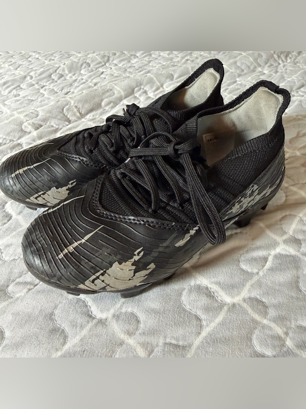 Dream Pairs toddler boys size 11 soccer Cleats Black & Gray